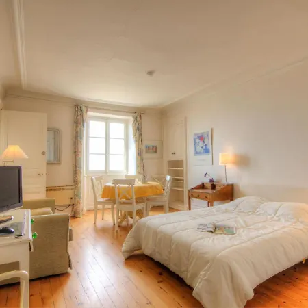 Studio Les Roches Noires-1 *