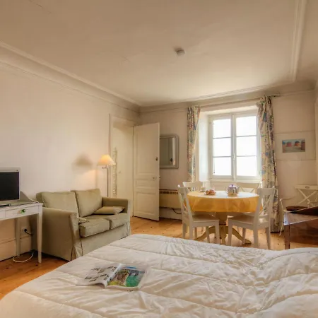Studio Les Roches Noires-1 *