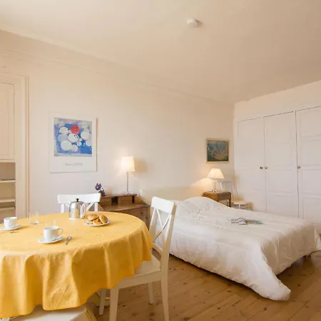 Studio Les Roches Noires-1 Apartment *